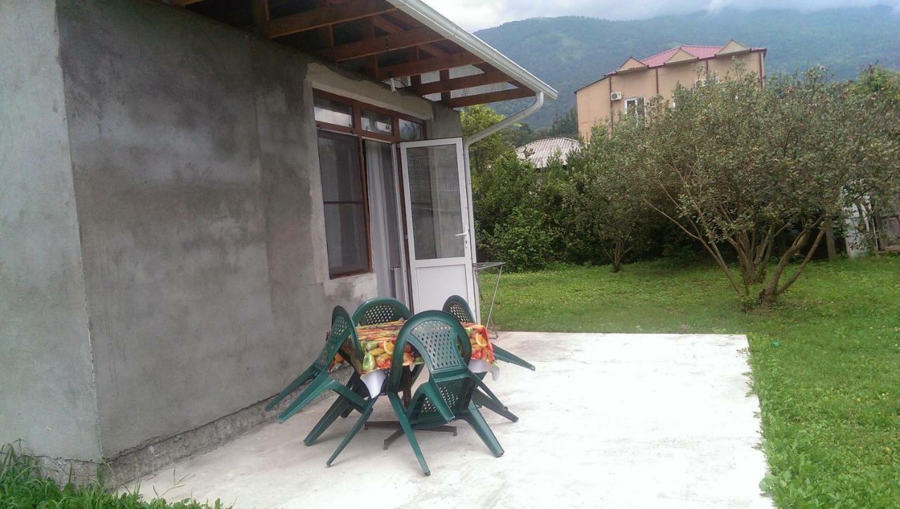 Tikhaya Gavan Guest House Gagra Luaran gambar